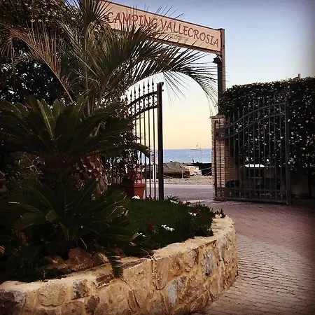 Camping * 瓦莱克罗夏